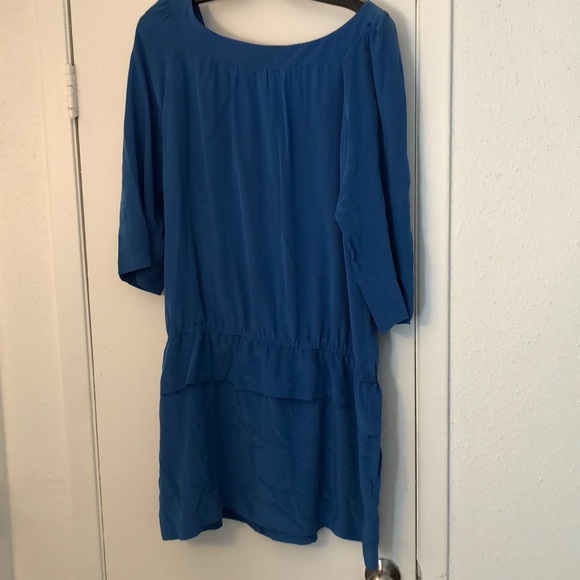 Spring dress - Picture 2 of 3